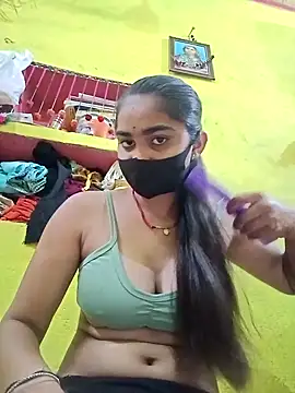 Cute Mahek99 online show from April 20, 2026, 5:03 pm