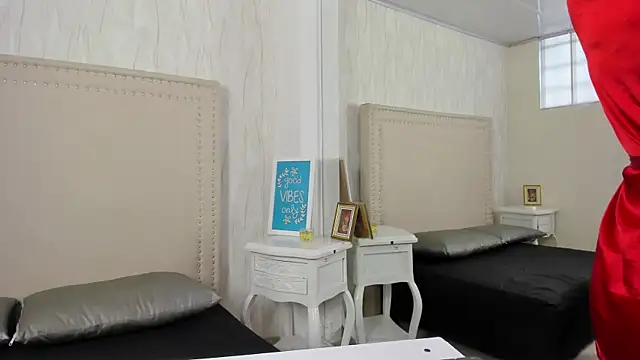 FernandaAvilax online show from May 17, 2026, 6:41 pm