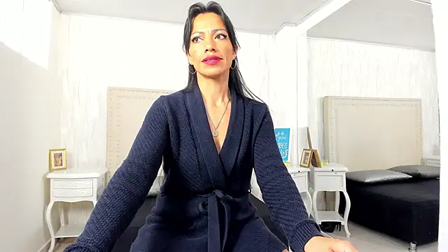 FernandaAvilax online show from May 11, 2026, 7:33 pm