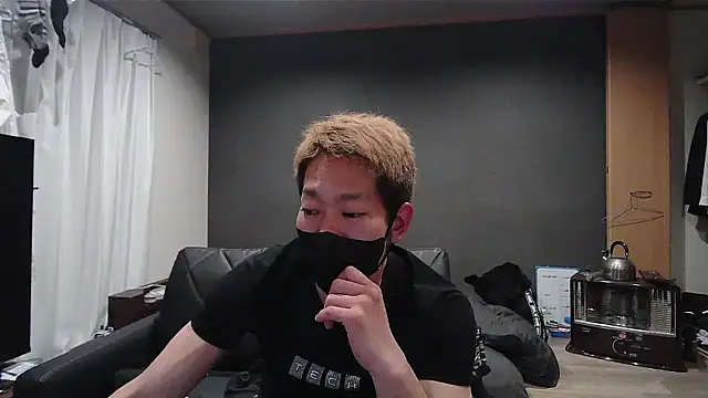 ryuaaaaa online show from March 7, 2026, 4:01 pm