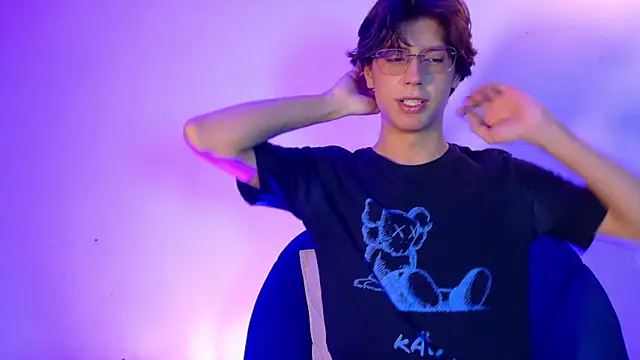 lui x dust online show from April 24, 2026, 4:03 am