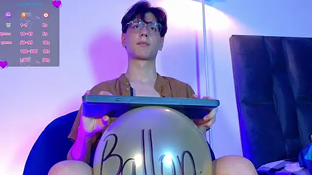 lui x dust online show from April 26, 2026, 9:23 pm