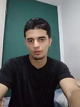 SebastianSkyler online show from April 14, 2026, 9:47 am