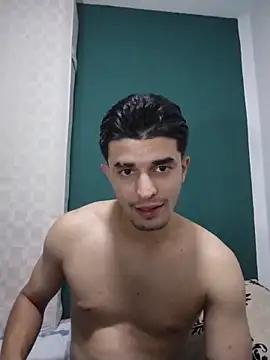 SebastianSkyler online show from April 10, 2026, 11:39 am