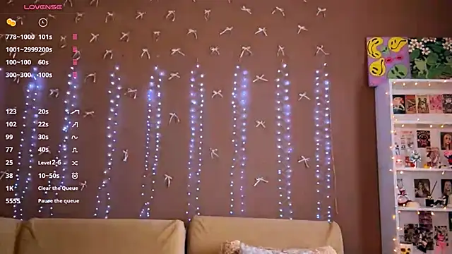 SoraCat online show from March 27, 2026, 6:44 am