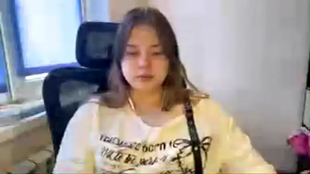 Snapshot of TomikoPfau chatting on March 16, 2026, 9:02 am TomikoPfau online show from March 16, 2026, 9:02 am