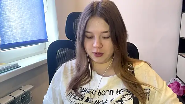 Snapshot of TomikoPfau chatting on March 20, 2026, 8:15 am TomikoPfau online show from March 20, 2026, 8:15 am