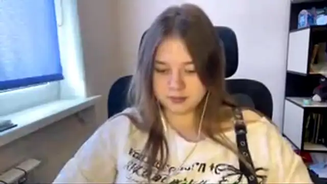 Snapshot of TomikoPfau chatting on March 22, 2026, 9:55 am TomikoPfau online show from March 22, 2026, 9:55 am