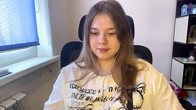 Snapshot of TomikoPfau chatting on March 23, 2026, 7:41 am TomikoPfau online show from March 23, 2026, 7:41 am