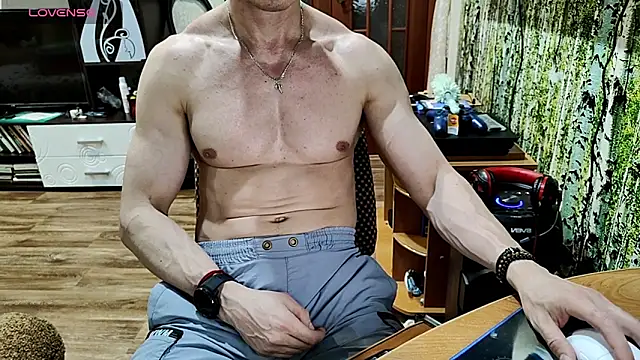 Carl ice online show from May 4, 2026, 6:44 pm