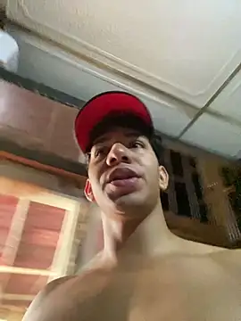 Alejandrososas online show from June 18, 2026, 3:06 pm