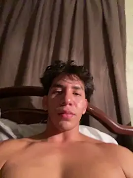 Alejandrososas online show from June 14, 2026, 6:58 am