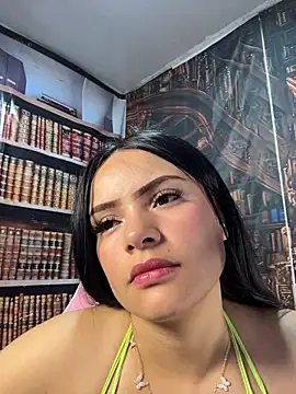 Snapshot of AntonellaStorm_ chatting on March 9, 2026, 9:46 am AntonellaStorm online show from March 9, 2026, 9:46 am