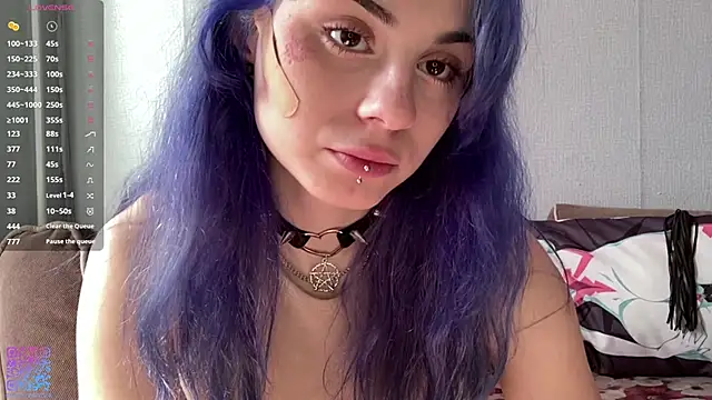 Emmibrilson online show from June 7, 2026, 11:37 am