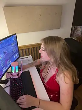 TiffyRose online show from February 24, 2026, 5:25 pm