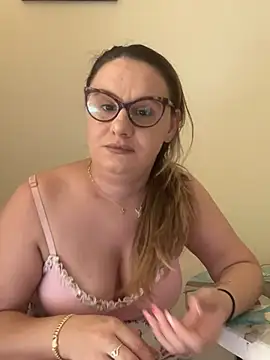 Ella Brazyl online show from March 9, 2026, 10:30 am