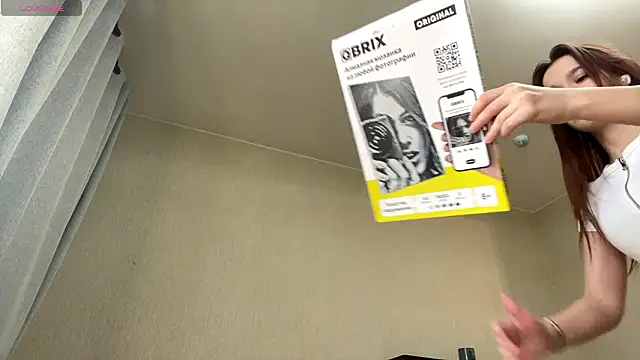 Snapshot of LouanneBrant chatting on March 4, 2026, 3:14 am LouanneBrant online show from March 4, 2026, 3:14 am