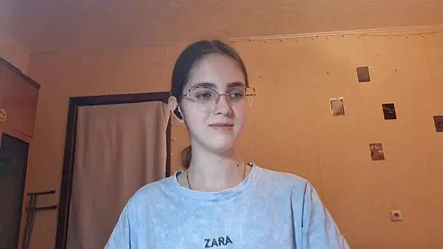 Katelemon online show from July 3, 2026, 11:17 am