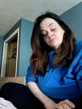 sexyhotcheryl online show from April 21, 2026, 1:07 pm