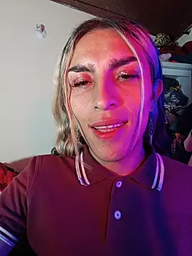 Snapshot of Crys_Talin chatting on March 4, 2026, 1:02 am Crys Talin online show from March 4, 2026, 1:02 am