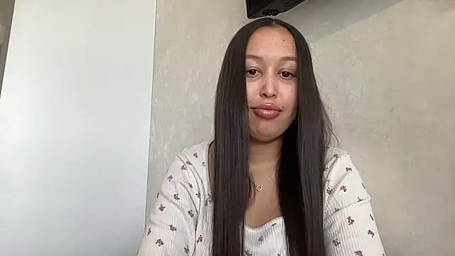 Dana 005 online show from April 9, 2026, 12:55 pm