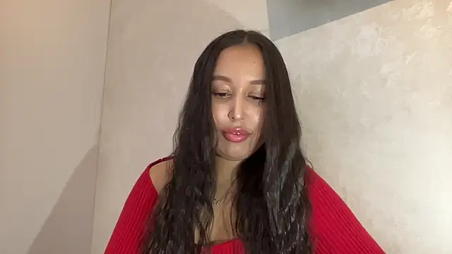 Dana 005 online show from April 25, 2026, 8:28 pm