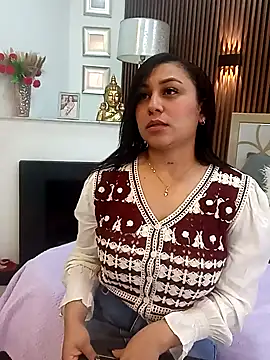 Snapshot of Melie_me chatting on March 28, 2026, 2:29 pm Melie me online show from March 28, 2026, 2:29 pm