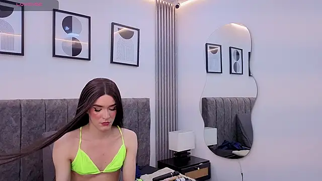 serena arias7 online show from June 13, 2026, 3:37 am
