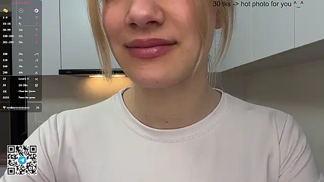 Carolini i online show from April 26, 2026, 5:43 pm