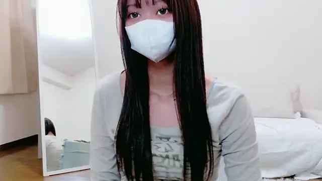 Remi-chan online show from March 9, 2026, 7:45 am