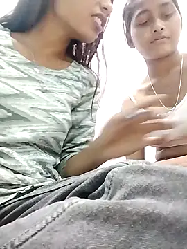 Snapshot of Karishma_88 chatting on March 16, 2026, 6:28 am Karishma 88 online show from March 16, 2026, 6:28 am