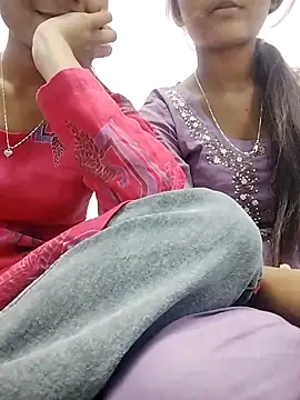 Snapshot of Karishma_88 chatting on March 15, 2026, 7:48 am Karishma 88 online show from March 15, 2026, 7:48 am