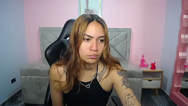 Snapshot of Andrea_ch01 chatting on March 22, 2026, 12:50 pm Andrea ch01 online show from March 22, 2026, 12:50 pm