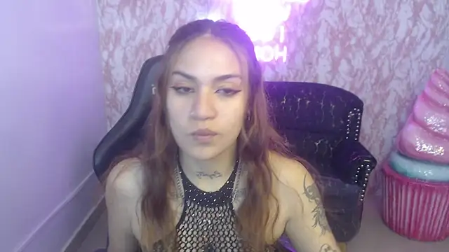 Snapshot of Andrea_ch01 chatting on March 4, 2026, 8:16 pm Andrea ch01 online show from March 4, 2026, 8:16 pm