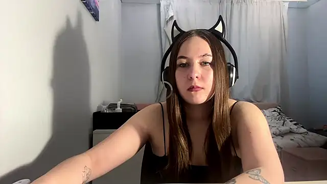 SheryllPickrel online show from March 4, 2026, 1:08 pm