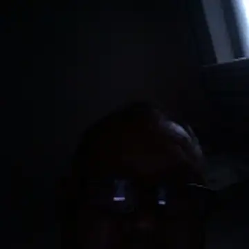 yaocaobi8 online show from April 7, 2026, 10:00 pm