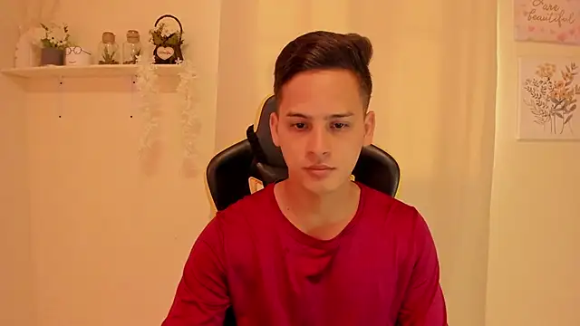 sexy andres01 online show from April 10, 2026, 2:57 pm