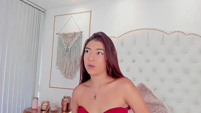 Sara funy online show from April 13, 2026, 11:36 am