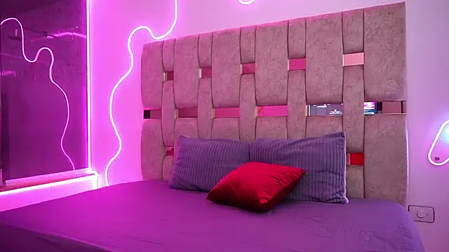 liasuaza online show from March 14, 2026, 12:22 pm