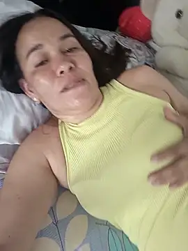 mari9312 online show from March 2, 2026, 5:42 pm