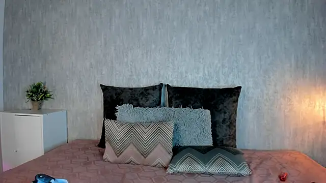 Lore evans online show from March 25, 2026, 9:57 pm