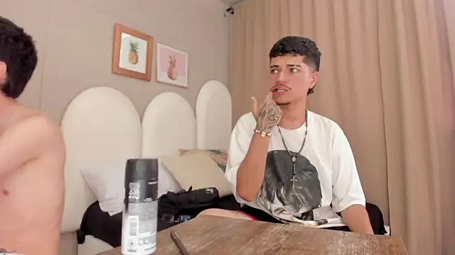 Jason 23   online show from April 6, 2026, 7:26 pm