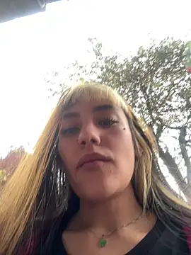 Sara 92 online show from April 28, 2026, 6:12 pm