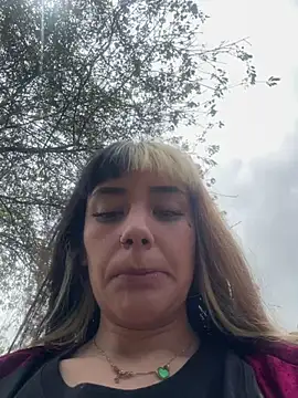 Sara 92 online show from April 29, 2026, 5:52 pm