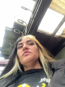 Sara 92 online show from April 14, 2026, 7:08 pm