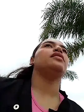 amomentofpassion 1 online show from March 4, 2026, 11:40 am