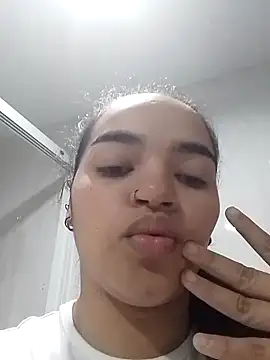 amomentofpassion 1 online show from March 7, 2026, 10:48 pm