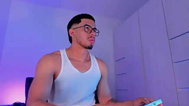 THADEO KING2 online show from April 13, 2026, 2:21 pm