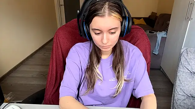 PluralPalaver online show from April 10, 2026, 8:10 am