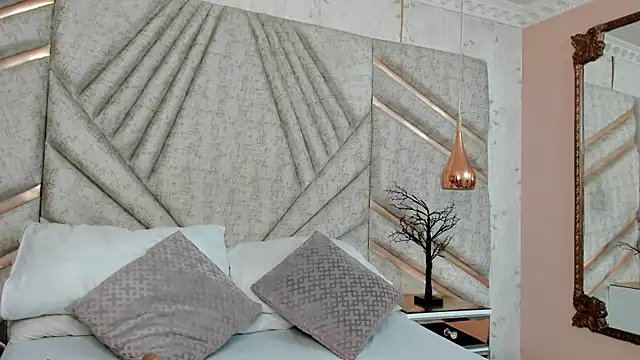 EmeelyMuller online show from April 2, 2026, 4:19 am